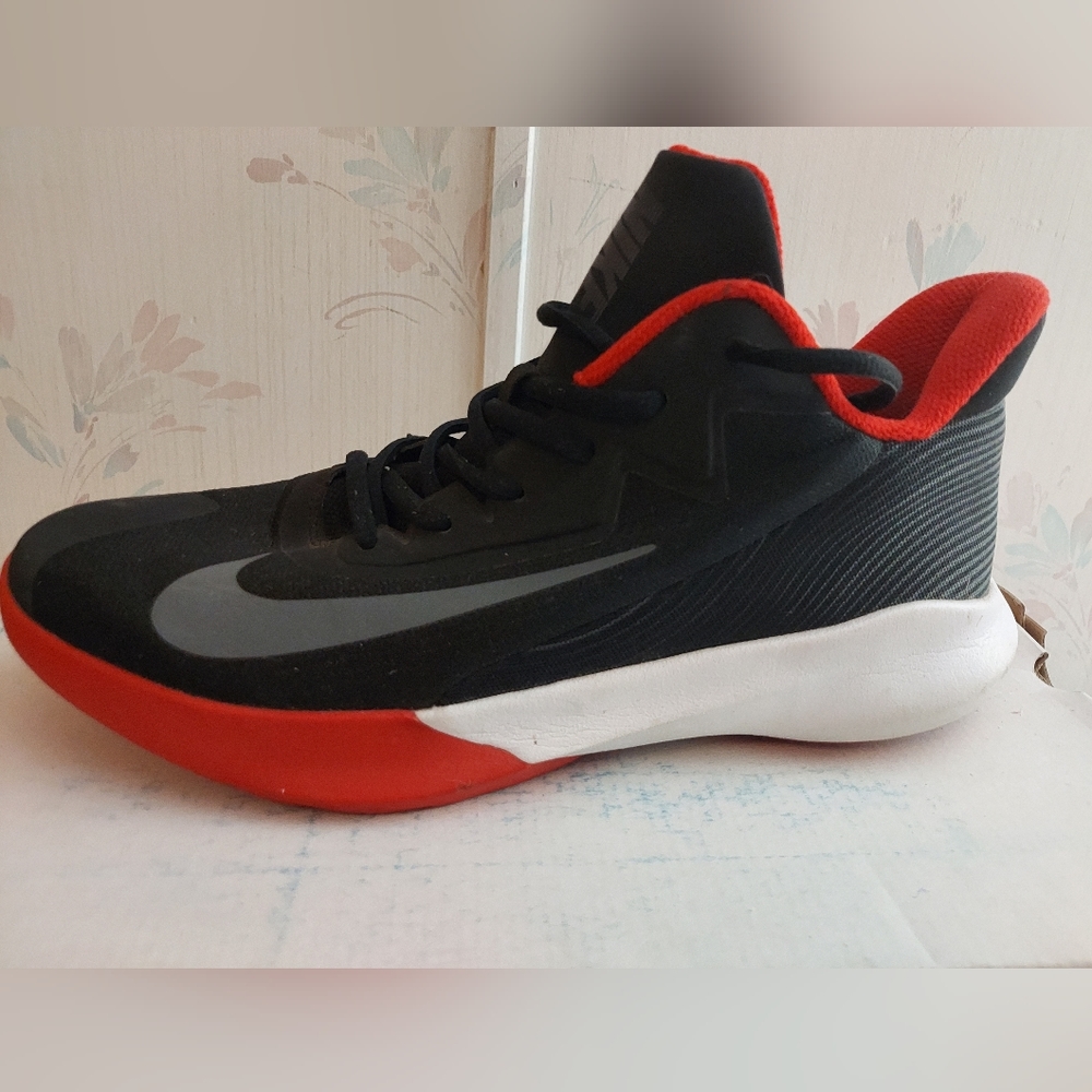 NIKE Men Precision 4 Basketball Shoes